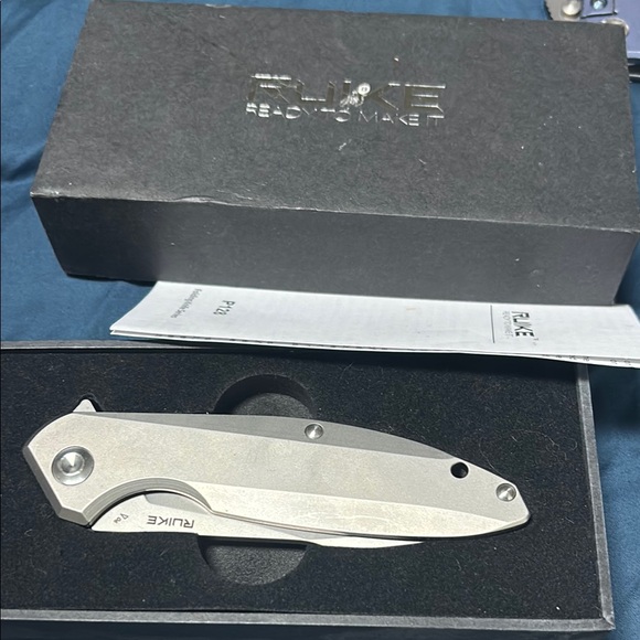 Ruike ~ P-128 Silver Folding Knife in original box - Picture 1 of 4